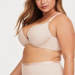 BEIGE 360° BACK SMOOTHING™ PUSH-UP PLUNGE BRA